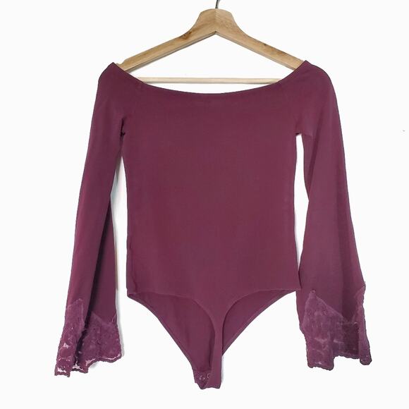 Express | Lace Flare Sleeve Off Shoulder Body Suit - Picture 5 of 11